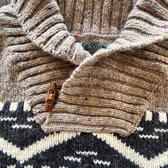 Roots shawl collar acrylic wool blend Cowichan sweater size small - Picture 3 of 15